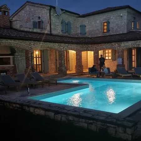 Mint Sveti Lovreč Pazenatički